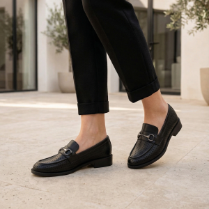 حذاء كاجوال ابيض جلد