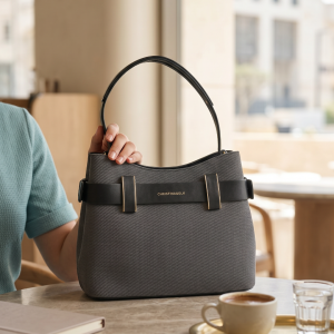 شنطة ستاتي اسود جلد