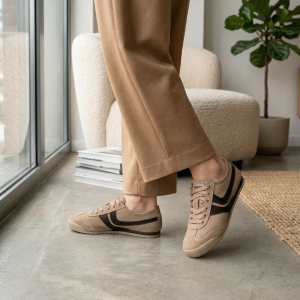 بوط ستاتي اسود+ابيض جلد