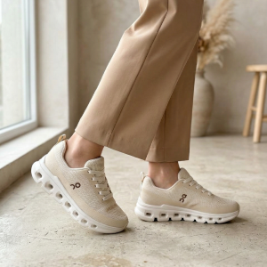 بوط ستاتي ابيض جلد