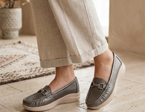 حذاء كاجوال اسود جلد