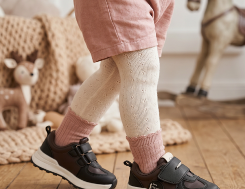 بوط اطفال اسود جلد